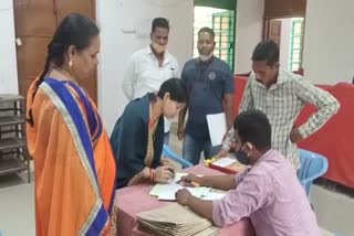 independent candidate filed nomination paper for municipal corporation election in rayagada