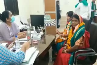 candidates submitted nomination papers for municipal corporation election in jagatsinghpur