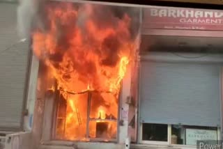 fire broke out in clothes warehouse in Palwal