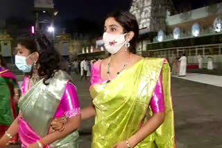 Janhvi Kapoor visits Tirupati on 25th birthday