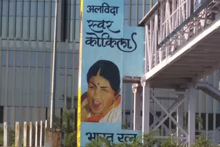 two-footover-bridges-of-noida-dedicated-to-swar-kokila-corridor-decorated-with-memories-of-lata-ji