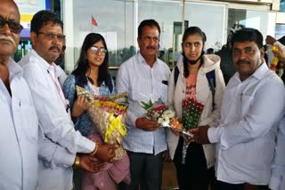 students-returned-to-belgavi-from-ukrain