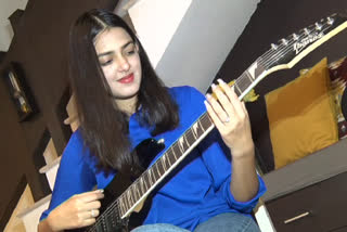 Guitarist Subhasree