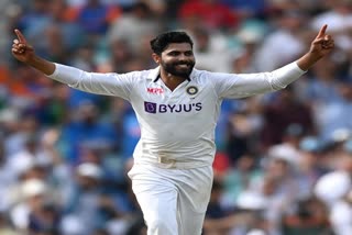 Ravindra Jadeja rank  Jadeja world No.1 all-rounder  India vs Sri Lanka news  ജഡേജ നമ്പർ വൺ ഓൾ റൗണ്ടർ  നേട്ടമുണ്ടാക്കി കോലിയും പന്തും  ICC Test Rankings  ഓള്‍റൗണ്ടര്‍ റാങ്കിംഗിൽ ജഡേജ ഒന്നാമത്  ജാസണ്‍ ഹോള്‍ഡറിനെ പിന്തള്ളിയാണ് ജഡേജ ഒന്നാമതെത്തിയത്.  Jadeja came in first, beating Jason Holder.  ഐസിസി ടെസ്റ്റ് റാങ്കിംഗ്