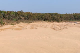 Big sand ghats of Khunti are missing from auction list of sand ghats