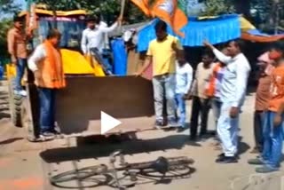 bjp-workers-celebrate-victory-with-bulldozer-in-ranchi