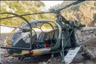 army-chopper-crashes-in-north-kashmirs-bandipora