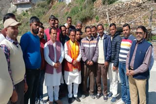 cabinet-minister-dhan-singh-rawat-reached-tehri-sem-nagraj-temple-after-winning