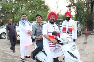 Kumar Vishwas met MLA Kuldeep Juneja in Raipur