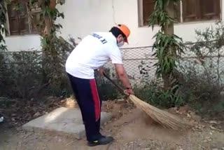 Scindia sweeping in gwalior