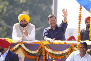 Punjab CM-designate Mann, Kejriwal hold roadshow, says no govt offices will have CM's photo