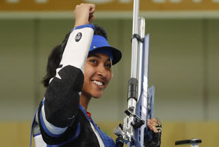 mehuli ghosh wins gold in 10m air rifle