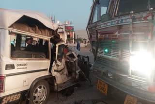 5 dead, 4 injured in car-truck collision in Maharashtra's Jalna