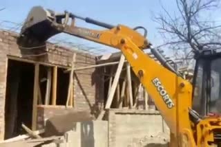 Demolition Drive in Pampore: ٹانچہ باغ، پانپور میں انہدامی کارروائی