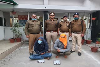 two-smugglers-arrested-with-one-kg-of-charas-in-haldwani