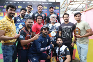 actors-plays-cricket-tournament-for-underprivileged-child-street-animals