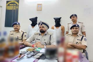 दो शराब तस्करों को पुलिस ने किया गिरफ्तार