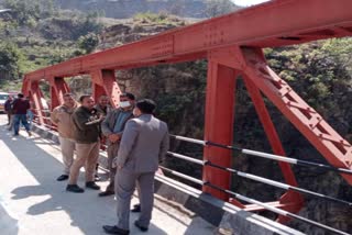 man jumped off a bridge in shimla