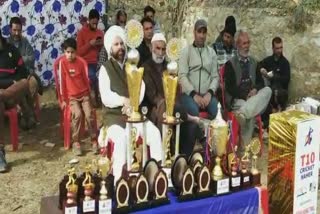Naher priemer league lifted by Tral warriors