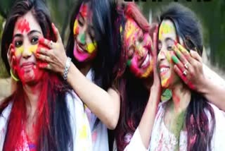 Holi celebrated with happiness in Madhya Pradesh