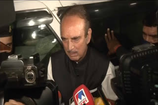 Nabi Azad meets Sonia Gandhi