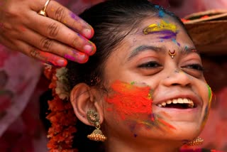 In pictures: People celebrate Holi with full enthusiasm