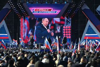 Putin in big rally