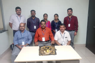 GOLD SEIZED IN KANNUR INTERNATIONAL AIRPORT  കണ്ണൂർ വിമാനത്താവളത്തിൽ സ്വർണവേട്ട  കണ്ണൂരിൽ 40 ലക്ഷത്തിന്‍റെ സ്വർണം പിടികൂടി  GOLD SEIZED IN KANNUR AIRPORT  കണ്ണൂരിൽ സ്വർണം പിടികൂടി