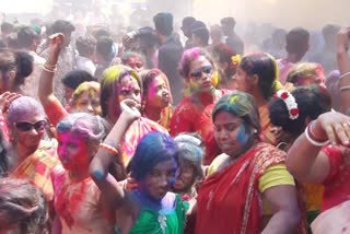 Third Gender People are Participate in Shantipur Basanta Uthsab