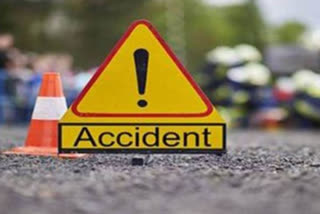 سڑک حادثہ میں دو لوگوں کی موت، پانچ زخمی