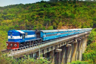 travel from mumbai to pune will be possible on general tickets