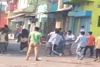 Four injured in a fight between two groups in Dhanbad