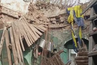 Building Collapses in Bharuch : બંબાખાનામાં મકાન ધરાશાયી થતાં શોકનો માતમ છવાયો