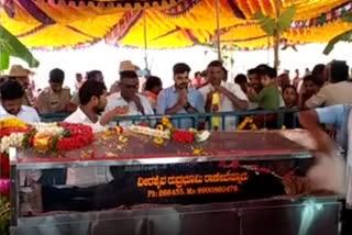 Final rites of medical student killed in Ukraine held in native village of Karnataka