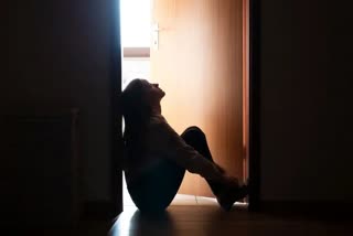 Depression in adolescents Symptoms: વાયુ પ્રદૂષણથી કિશોરોમાં ડિપ્રેશનનું જોખમ: સંશોઘન