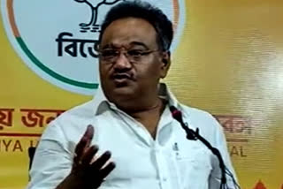 bjp leader shamik bhattacharjee attacks mamata govt