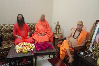 saints-of-haridwar-congratulated-pushkar-singh-dhami-on-becoming-the-chief-minister