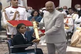 Hockey star Vandana Katariya receives Padma Shri  Vandana Katariya  Padma Shri Awards  Padma Shri sports  പത്മശ്രീ പുരസ്‌കാരം ഏറ്റുവാങ്ങി വനിത ഹോക്കി താരം വന്ദന കടാരിയ  Vandana Katariya Padma Shri  വന്ദന കടാരിയ  വന്ദന കടാരിയ പത്മശ്രീ