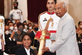 Hockey star Vandana Katariya receives Padma Shri