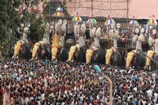 തിരുനക്കരപൂരം  Tirunakkara pooram  Traffic control in Kottayam from 2 pm today  ഇന്ന് ഉച്ചകഴിഞ്ഞ് 2 മുതൽ കോട്ടയത്ത് ഗതാഗത നിയന്ത്രണം  നഗരപരിധിയിലെ വിദ്യാഭ്യാസ സ്ഥാപനങ്ങൾക്ക് അവധി  Holiday for educational institutions in kottayam  തിരുനക്കരപൂരം: ഇന്ന് ഉച്ചകഴിഞ്ഞ് 2 മുതൽ കോട്ടയത്ത് ഗതാഗത നിയന്ത്രണം