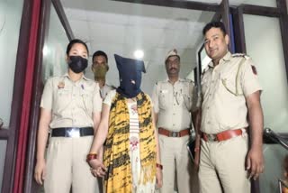 Police arrests infant mother in Chirag Dilli