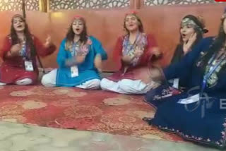 Jammu & Kashmir's dance froup steals limelight at the 35th International Surajkund Handicrafts Fair