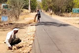 Soil filling work started on both sides of Kathautia Janakpur main road in Korea