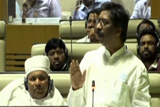 Chief Minister Hemant Soren spoke in language of cricket in assembly