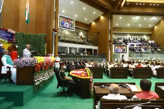 President at Gujarat Assembly: ગુજરાતથી દેશને 2 PM મળ્યા, બંને સાથે મને કામ કરવાની તક મળીઃ રાષ્ટ્રપતિ