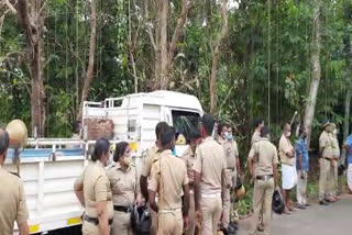 k rail protest kottayam  silver line congress protest  സിൽവർ ലൈൻ സർവേ  യുഡിഎഫ് പ്രതിഷേധം കോട്ടയം  kerala latest news  k- rail latest update  കെ-റെയിൽ പ്രതിഷേധ സമരം