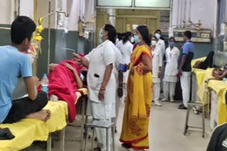Children sick due to food poisoning admitted to PMCH in Patna
