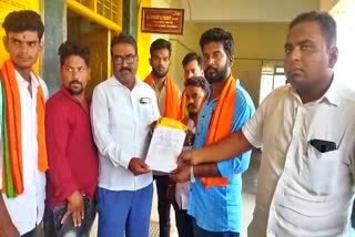 srirama-sena-insists-to-ban-non-hindu-venders-in-hindu-temple-area