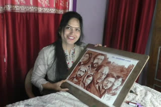 Girl made poster of The Kashmir Files with her own blood