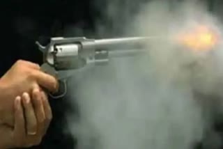 paan-shopkeeper-mukesh-pandit-shot-dead-in-dhanbad